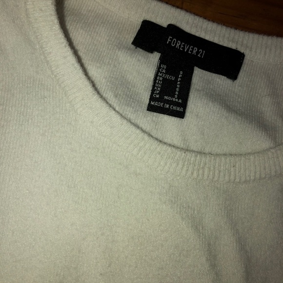 Cropped Sweater - Picture 2 of 2